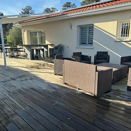 Вилла La Clairiere Villa Piscine Chauffee Et Boulodrome Proche Lac De Cazaux, Ocean , Plages De Pyla Et D Arcachon Et Dune Du Pilat Ла-Тест-де-Бюш